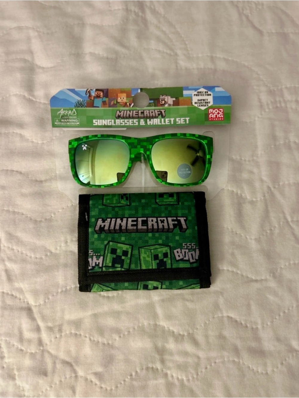 Minecraft Kids Green Sunglasses & Wallet Set